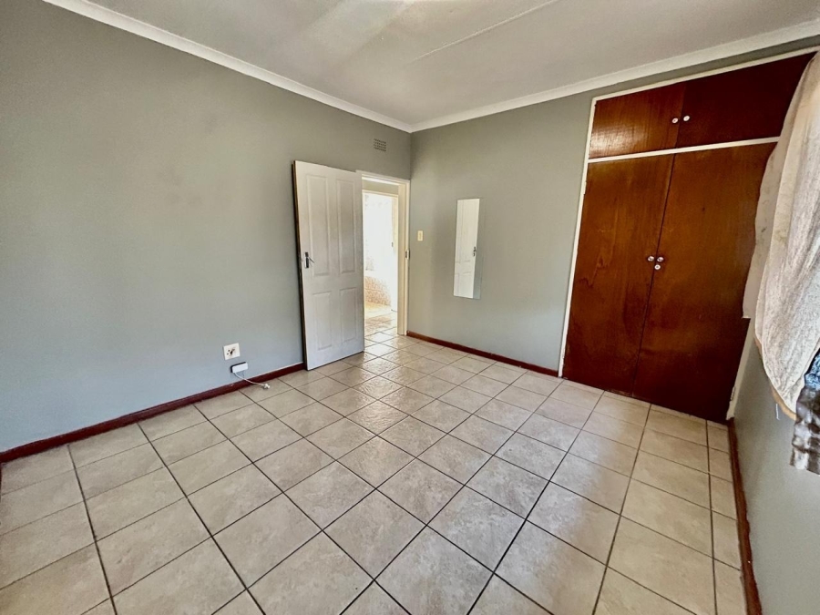 To Let 3 Bedroom Property for Rent in Geelhoutpark North West